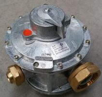 Hutira Regulátor tlaku plynu Francel B25, 3/4"x5/4" (bez vstup. kolena) Hutira Regulátor tlaku plynu Francel B25, 3/4"x5/4" (bez vstup. kolena)